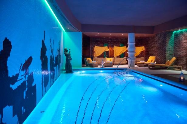 Aria Budapest Hotel Pool